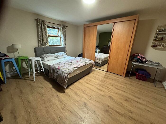 5 Bedroom Detached House For Sale In Llanfihangel-Y-Creuddyn, Aberystwyth, SY23
