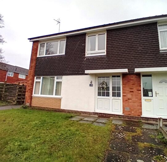 3 Bedroom Terraced House To Rent In Goldsmith Walk, Kidderminster, DY10