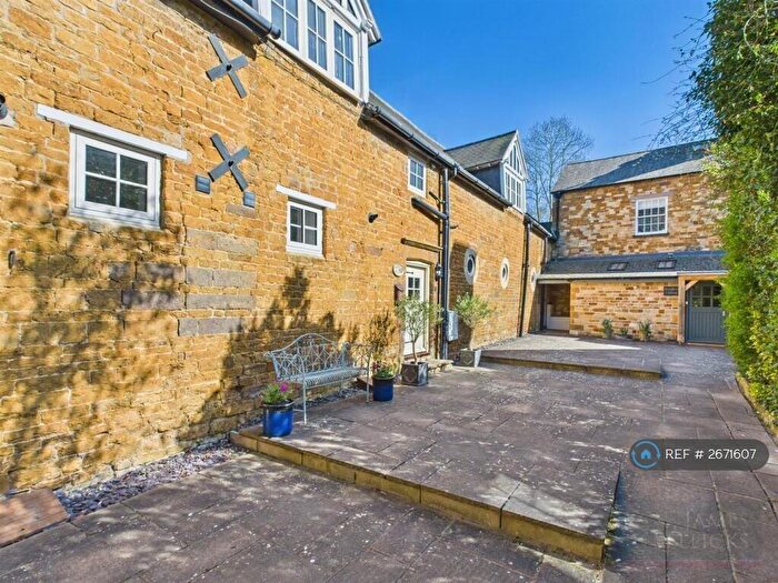 3 Bedroom Terraced House To Rent In Hunting Lodge Mews, Cottingham, Market Harborough, LE16