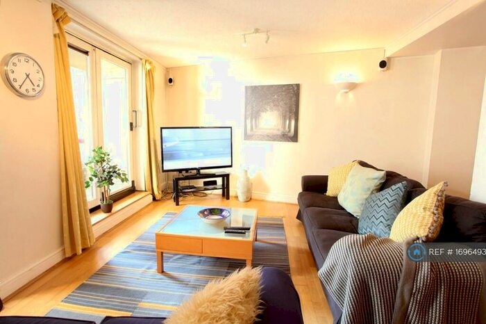 1 Bedroom Flat To Rent In Wapping Lane, London, E1W