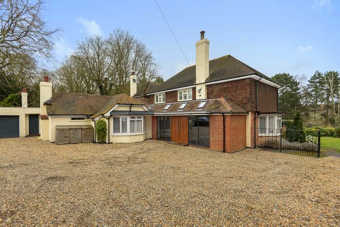 4 Bedroom Detached House To Rent In Maidenhead, Berkshire, SL6