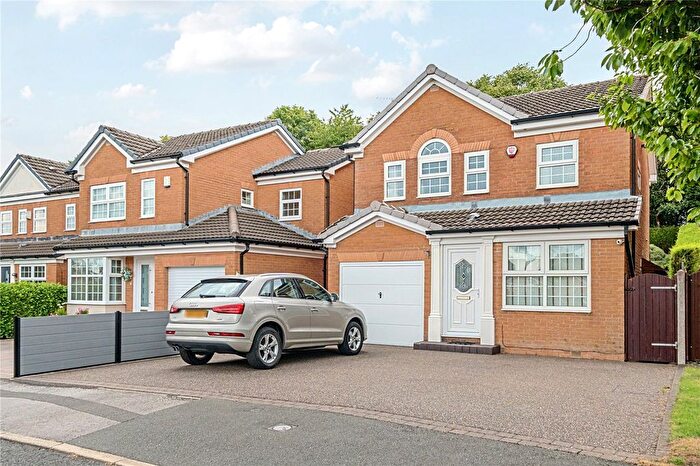 3 Bedroom Detached House For Sale In Arkendale Close, Failsworth, Manchester, Greater Manchester, M35
