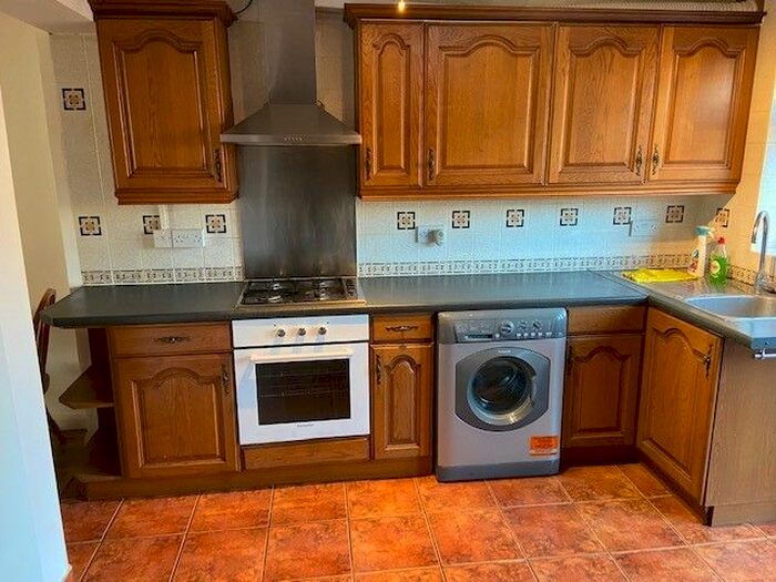 1 Bedroom Flat To Rent In Wadham Gardens, Greenford, UB6