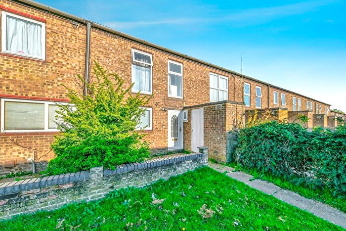 5 Bedroom Terraced House For Sale In Ripon Road, Stevenage, SG1