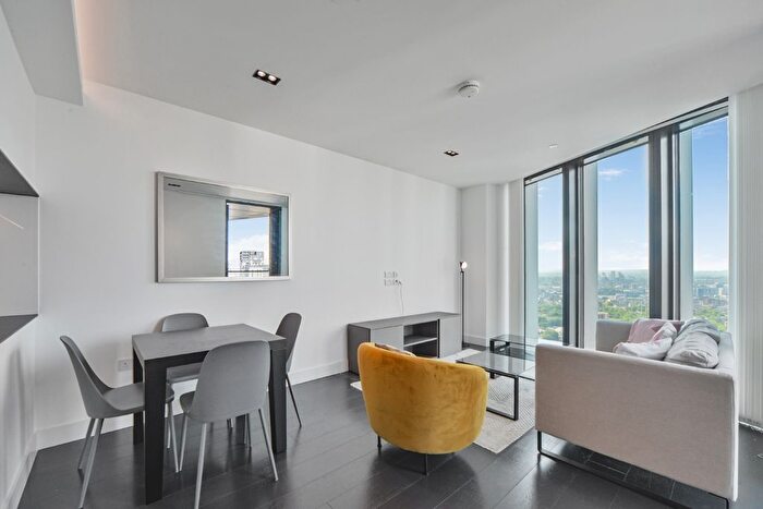 1 Bedroom Flat To Rent In Amory Tower, Marsh Wall, E14