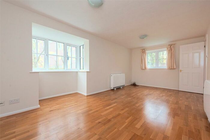 2 Bedroom Apartment To Rent In Campbell Gordon Way, London, NW2