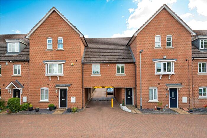 1 Bedroom Maisonette For Sale In Centaurus Square, Curo Park, Frogmore, St. Albans, AL2