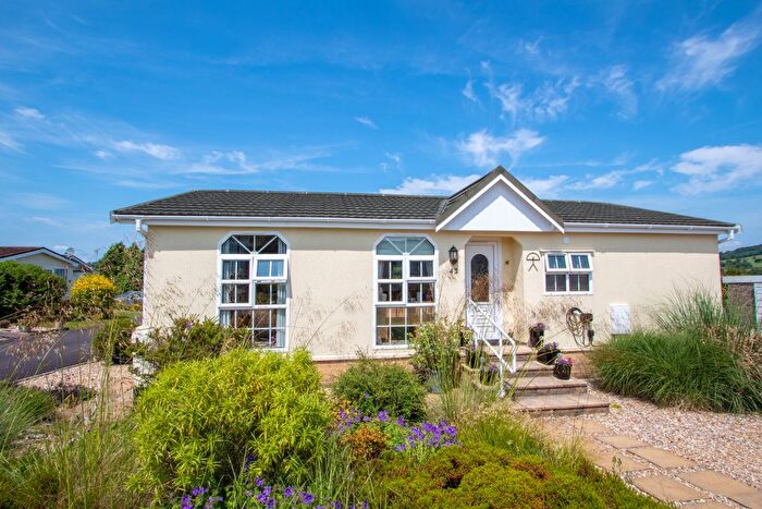 2 Bedroom Mobile/park Home For Sale In Otter Valley Park, Honiton, EX14