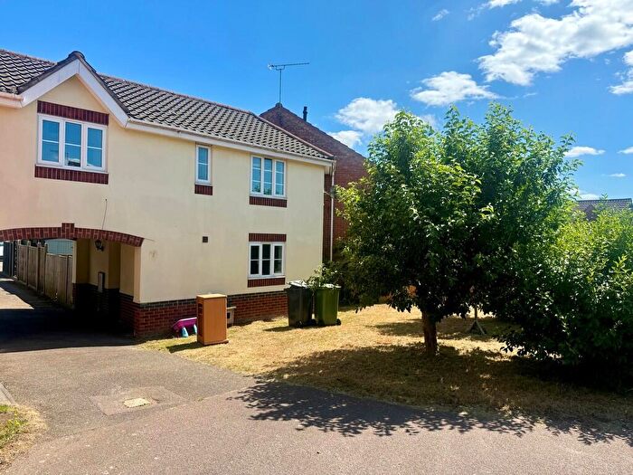 2 Bedroom End Of Terrace House For Sale In Wharton Drive, North Walsham, NR28