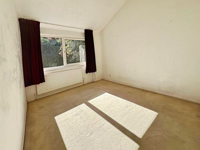 4 Bedroom House To Rent In Lingwood Close, Bassett, Southampton, SO16