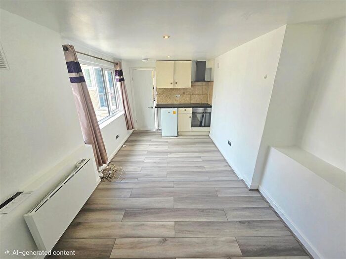 Studio To Rent In Islip Manor Road, Northolt, UB5