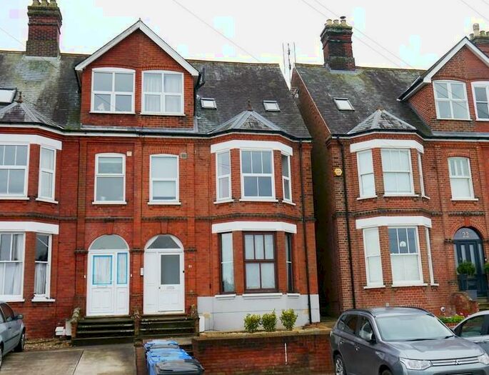 2 Bedroom Flat To Rent In Gippeswyk Avenue, Ipswich, Suffolk, IP2
