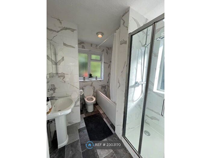 1 Bedroom Flat To Rent In Old Ruislip Road, Northolt, UB5