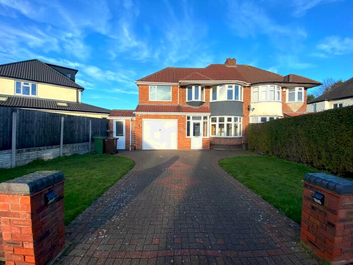 4 Bedroom House To Rent In Elmfield Road, Castle Bromwich, B36