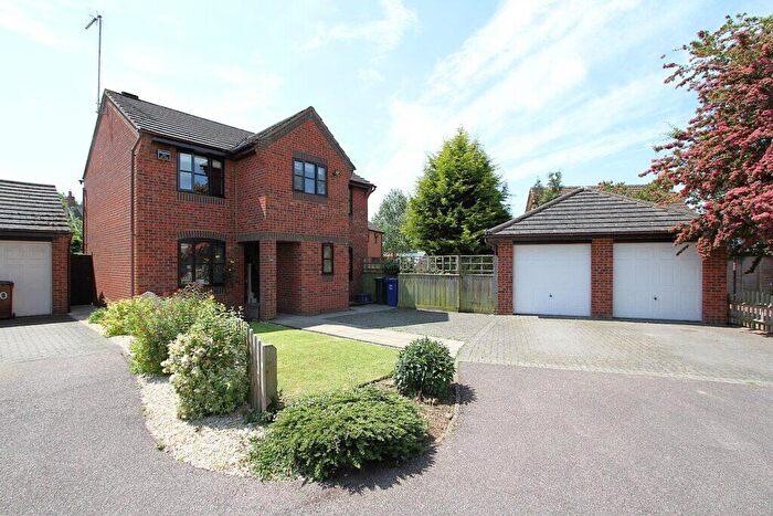 4 Bedroom Detached House To Rent In Brinkburn Grove, Banbury, Oxon, OX16
