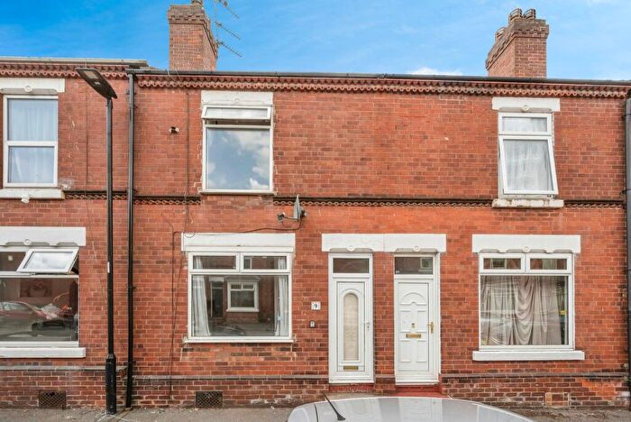 3 Bedroom Terraced House For Sale In Laughton Road, Doncaster, South Yorkshire, DN4