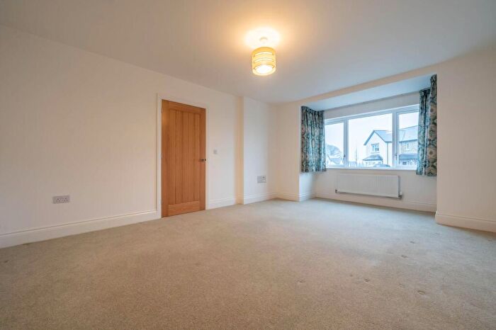 5 Bedroom Detached House For Sale In Chalk Grove, Kendal, LA9