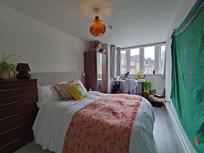 6 Bedroom House To Rent In Miskin Street, , Cathays, CF24
