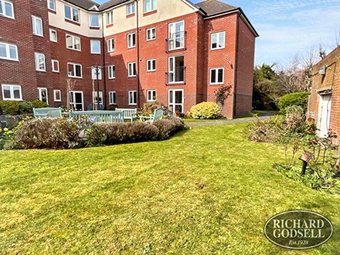 2 Bedroom Retirement Property For Sale In Christchurch, BH23