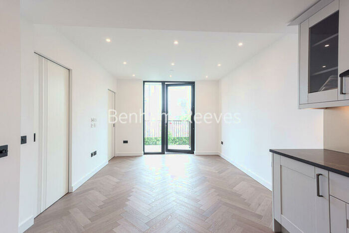 Studio To Rent In Merino Gardens, Wapping, E1W