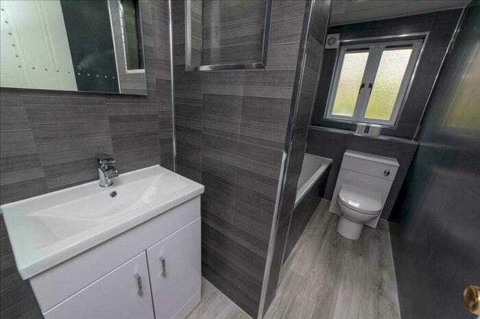 2 Bedroom Apartment To Rent In Kemp Court, Hamilton, ML3