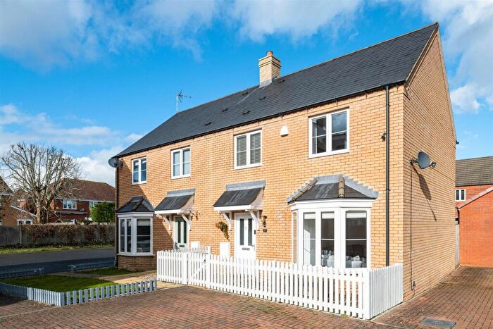 3 Bedroom Semi-Detached House For Sale In Hare Lane, Cranfield, MK43