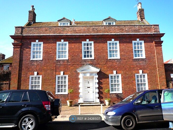 5 Bedroom Detached House To Rent In High Street, Southwold, IP18