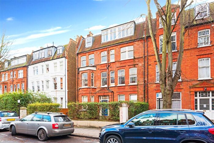 1 Bedroom Flat For Sale In Greencroft Gardens, South Hampstead, NW6