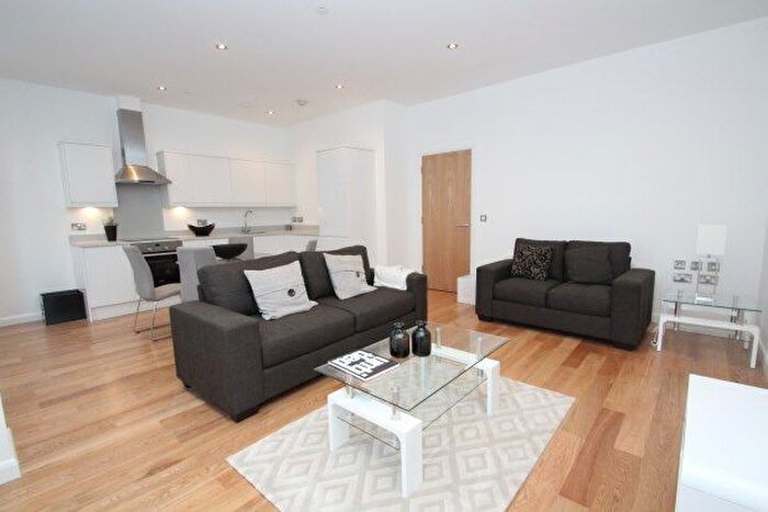 2 Bedroom Flat To Rent In Lansdowne Road, Croydon, CR0