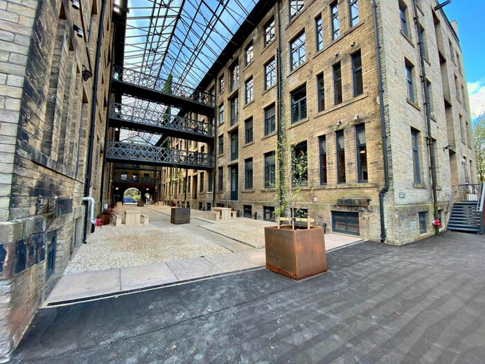 1 Bedroom Flat To Rent In Cape Street, Bradford, West Yorkshire, Uk, BD1