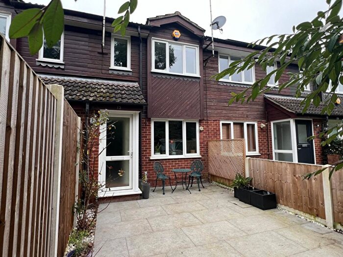 1 Bedroom Terraced House To Rent In Camilla Close, Sunbury-On-Thames, TW16
