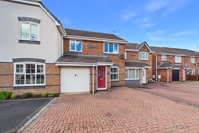 3 Bedroom Terraced House For Sale In Weston Park Avenue, Nr Stretton, Burton-On-Trent, DE14