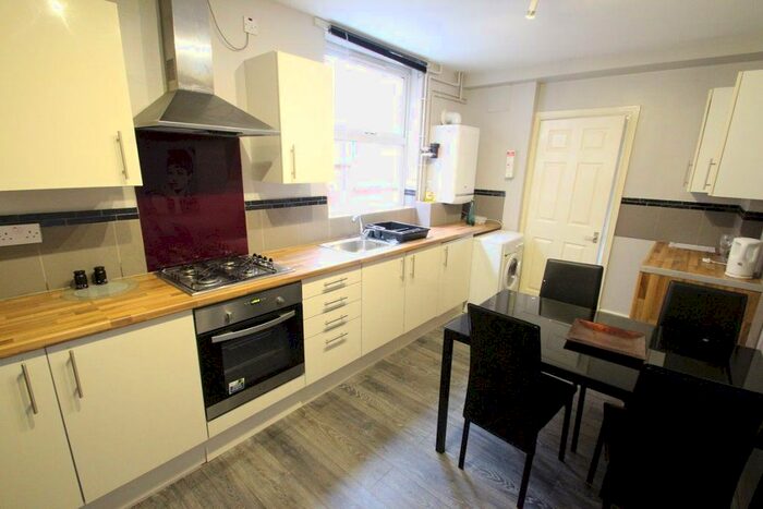 4 Bedroom Property To Rent In Paton Street, Leicester, LE3