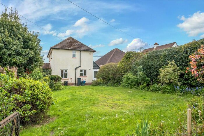 2 Bedroom Detached House For Sale In Yarde Close, Sidmouth, Devon, EX10