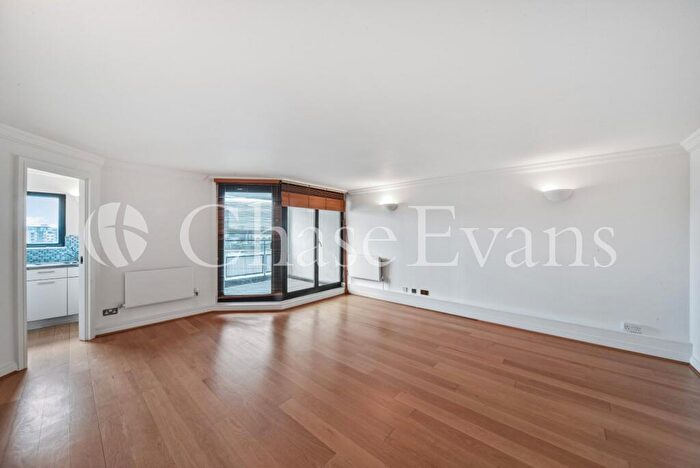 2 Bedroom Flat To Rent In Burrells Wharf Square, Burrells Wharf, Isle Of Dogs, London, E14