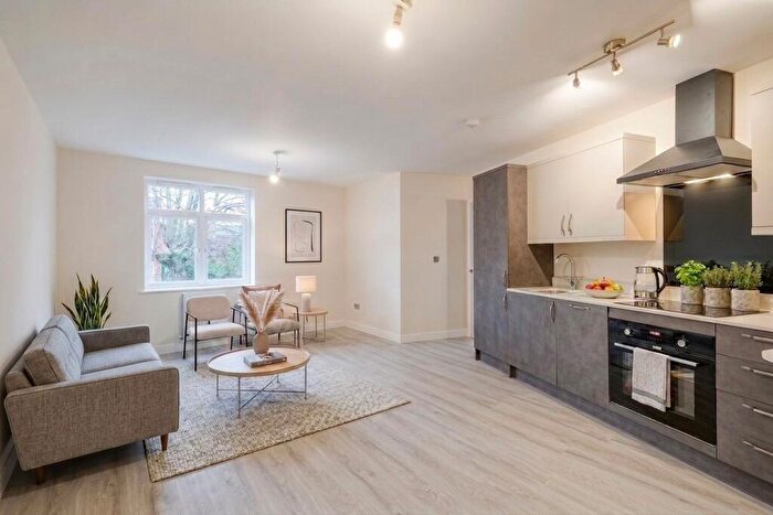 2 Bedroom Apartment For Sale In Valentine Road, Birmingham, B14
