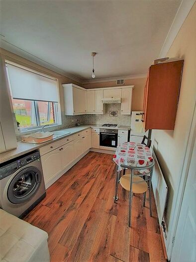 2 Bedroom Flat To Rent In Yoden Road, Peterlee SR8
