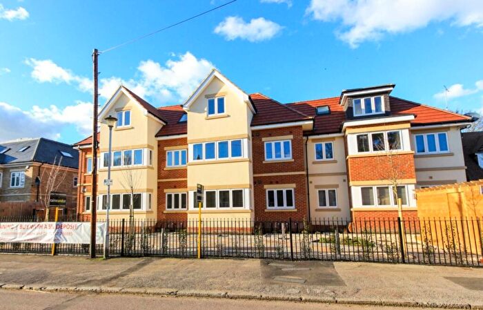 2 Bedroom Flat To Rent In Highfield House, Roe Green Lane, AL10