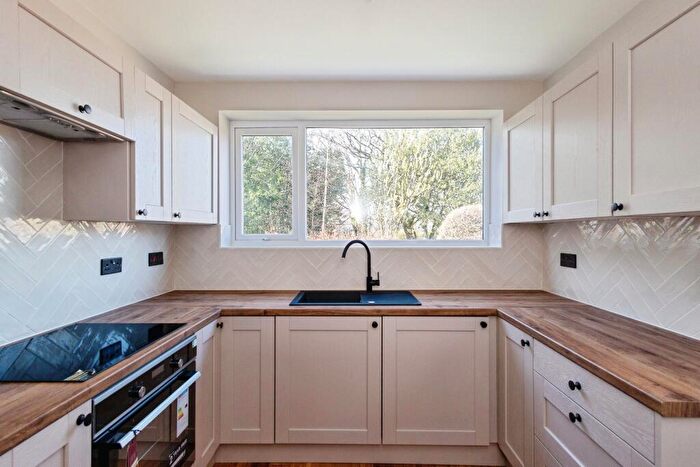 2 Bedroom Bungalow For Sale In Richmond Close, Mossley, Ashton-under-Lyne, Greater Manchester, OL5