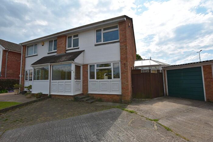 3 Bedroom Semi-Detached House For Sale In Porlock Gardens, Nailsea, BS48