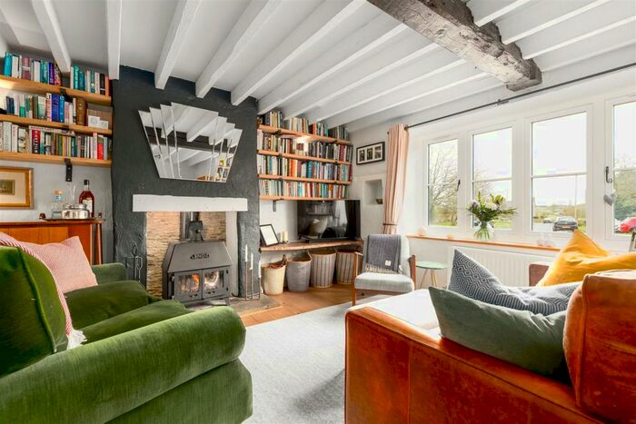 2 Bedroom Cottage For Sale In Bell Barn Cottage, Farthinghoe Road, Charlton, Banbury, OX17