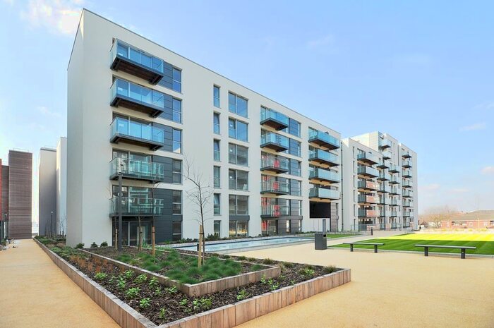 1 Bedroom Flat To Rent In Station Approach, Hayes, UB3