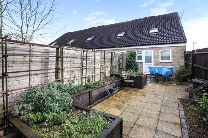 3 Bedroom Bungalow To Rent In Crop Common, Hatfield, Hemel Hempstead, AL10