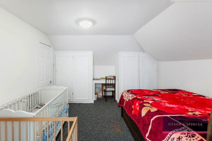 2 Bedroom Flat For Sale In Lansdowne Road, London, N17