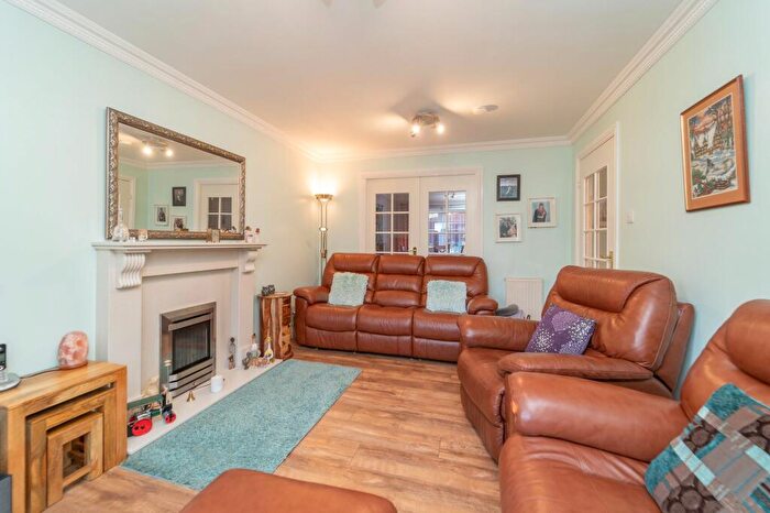 4 Bedroom Detached House For Sale In Thirlfield Wynd, Livingston, EH54