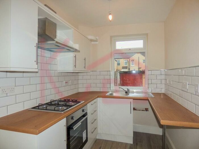 2 Bedroom Terraced House To Rent In Ellerker Ave, Hexthorpe, DN4