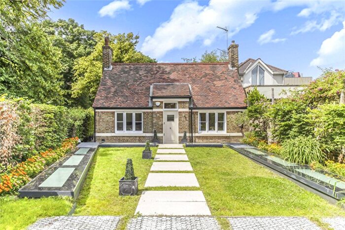 4 Bedroom Detached House To Rent In Margravine Gardens, West Kensington, London, W6