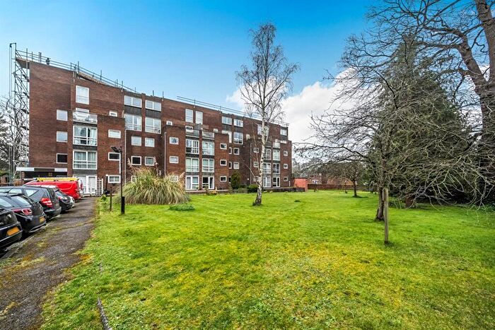 1 Bedroom Apartment To Rent In Belgravia Court, Bath Road, Reading, RG30