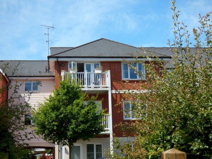 1 Bedroom Flat To Rent In Chequers Avenue, High Wycombe, HP11