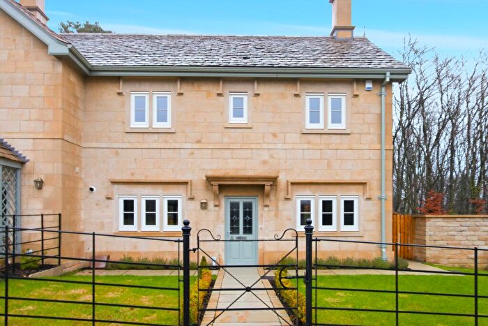 3 Bedroom Semi-Detached House To Rent In Ashover Road, S45